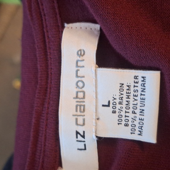 Liz Clairborne Dark Cherry Top Size Large 100% Rayon - Picture 5 of 5